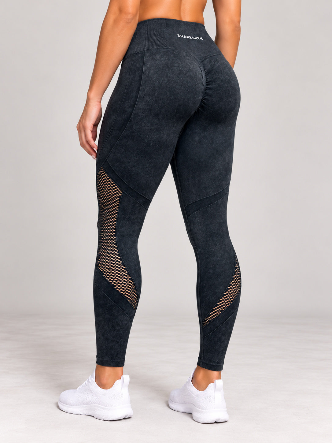 Black Meshmetric MEDIUM